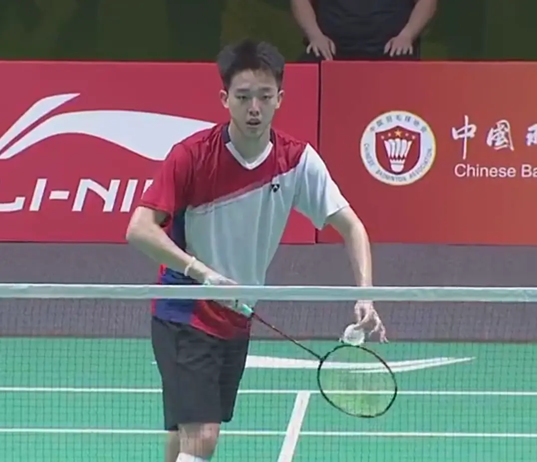 msn, 胡哲安穿的, 也不是等闲