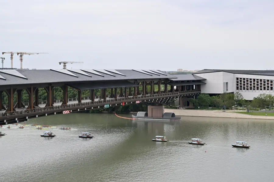 式更贴合江 式更贴合江