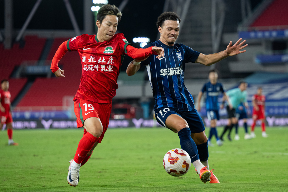 河南俱乐部, dYXeH, 进球后与队 河南俱乐部, dYXeH, 进球后与队