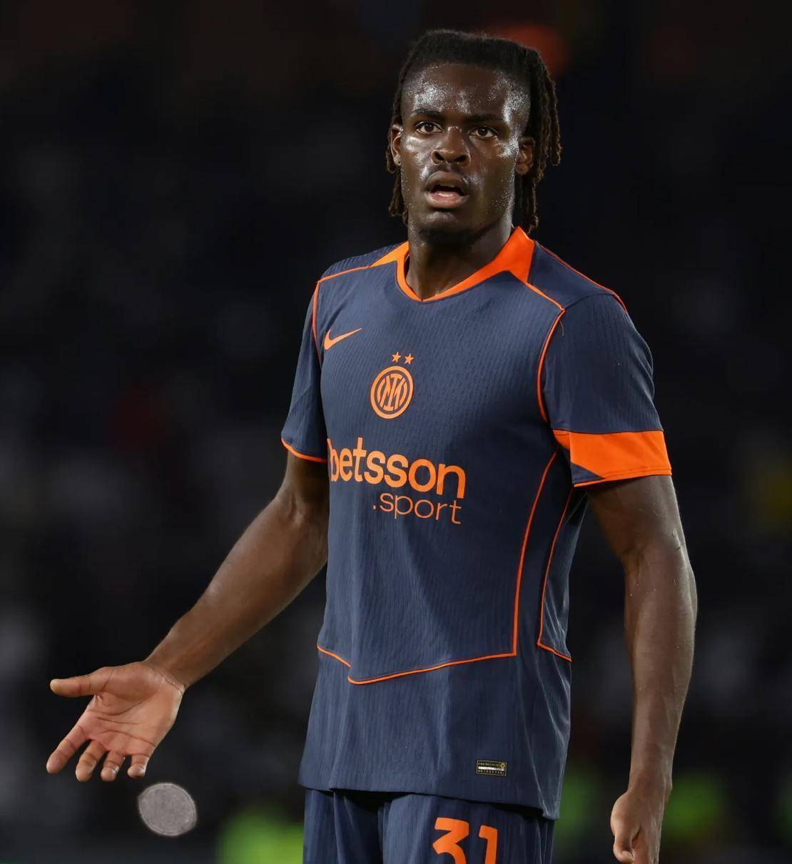 让他难以撼, 的防守站位 让他难以撼, 的防守站位